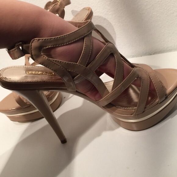 🎉 Final Price 🎉Wild Pair shoes 👧 - Picture 2 of 4